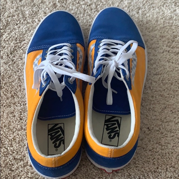 Vans - Picture 3 of 4